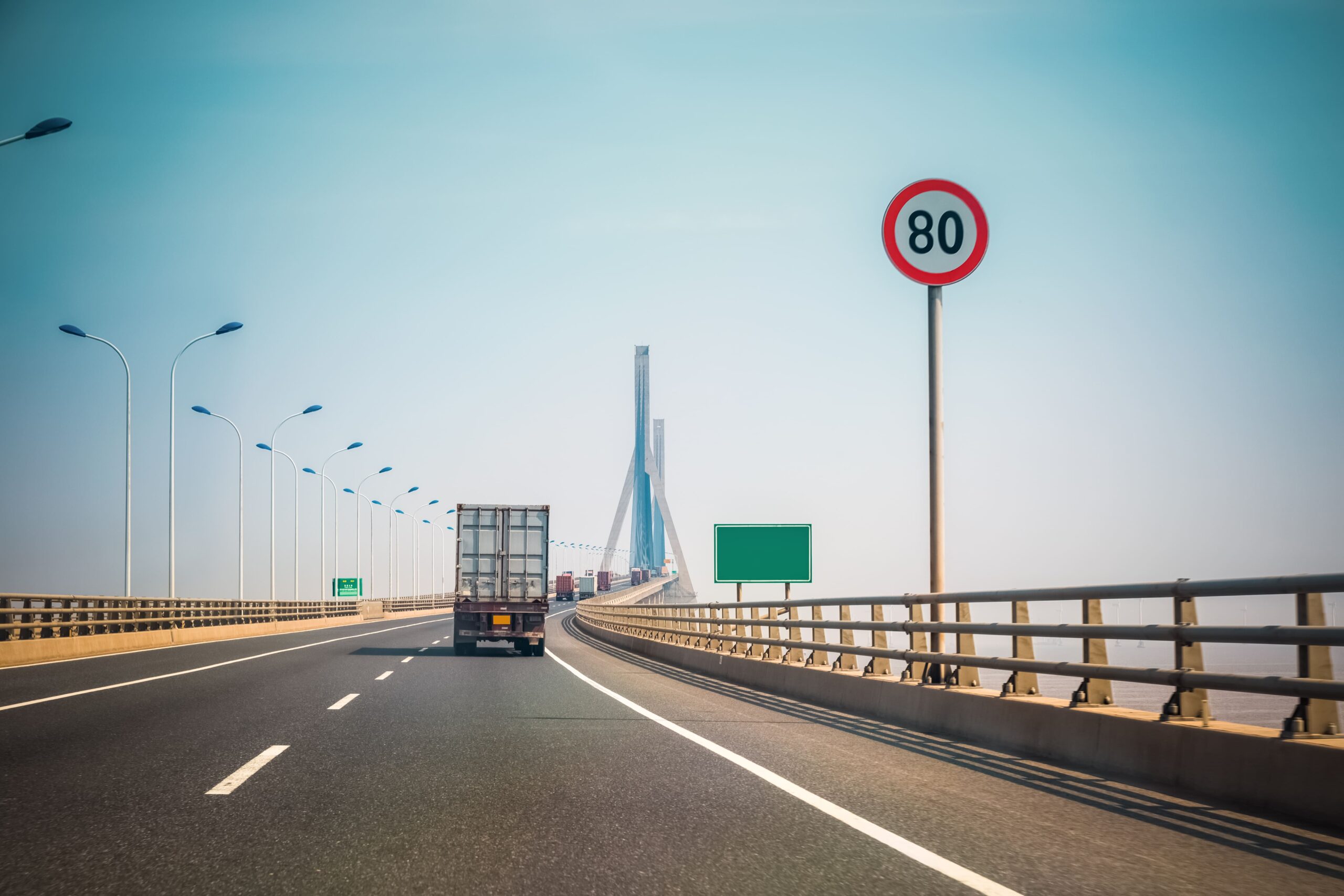 El transporte por carretera en España mueve más de 222.000 toneladas en el segundo trimestre de 2024