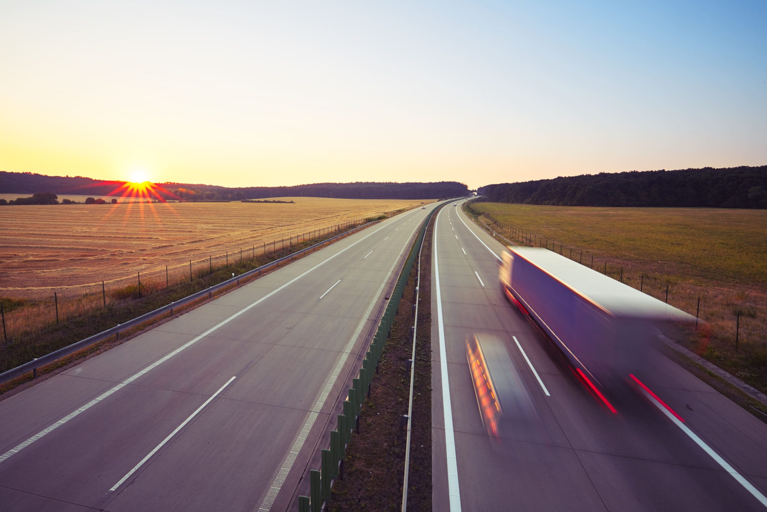 Primeras sanciones por no instalar el nuevo tacógrafo inteligente en transporte internacional