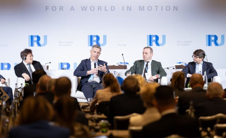 IRU establece un plan de acción para reforzar la competitividad del transporte por carretera