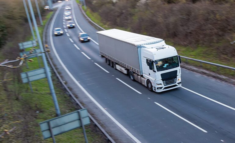 El transporte por carretera alza la voz ante la presión normativa y la escasez de conductores