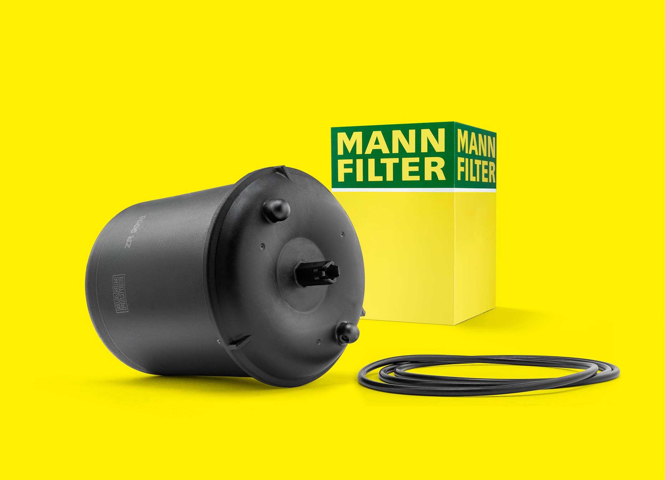 MANN-FILTER lanza centrífugas de aceite con rotor de plástico que garantizan intervalos de cambio de aceite más largos