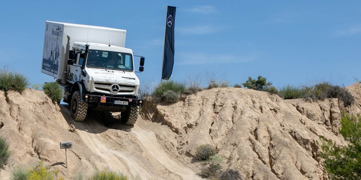 Autoprima celebra las primeras jornadas de conducción Unimog para la extinción de incendios forestales