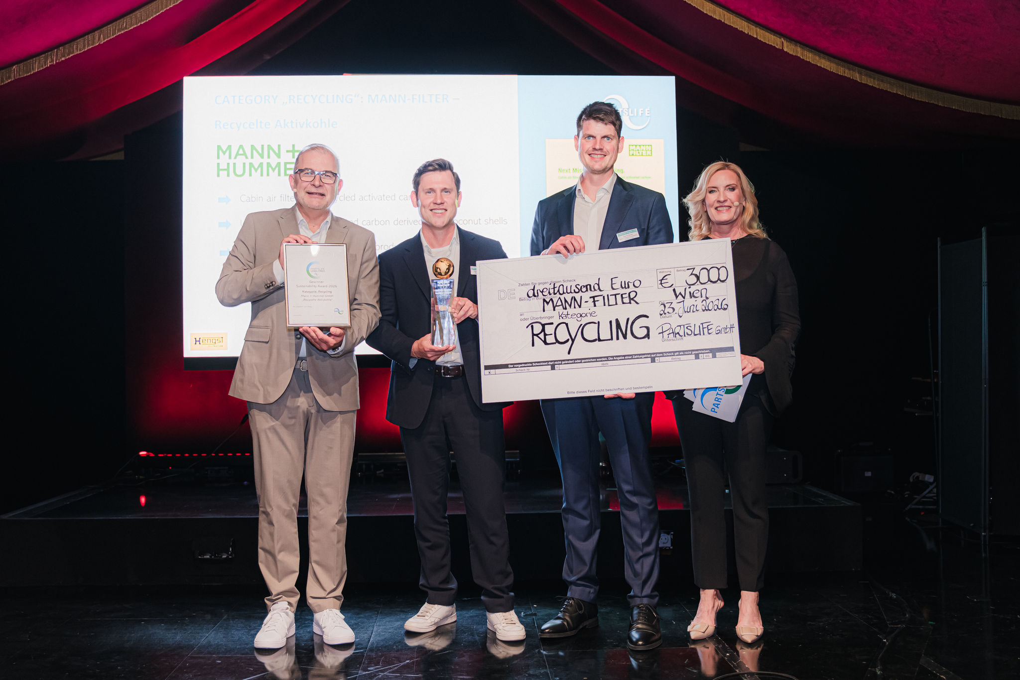 MANN-FILTER recibe el Premio Medioambiental PARTSLIFE 2026 por sus innovadores filtros de habitáculo con carbón activo reciclado